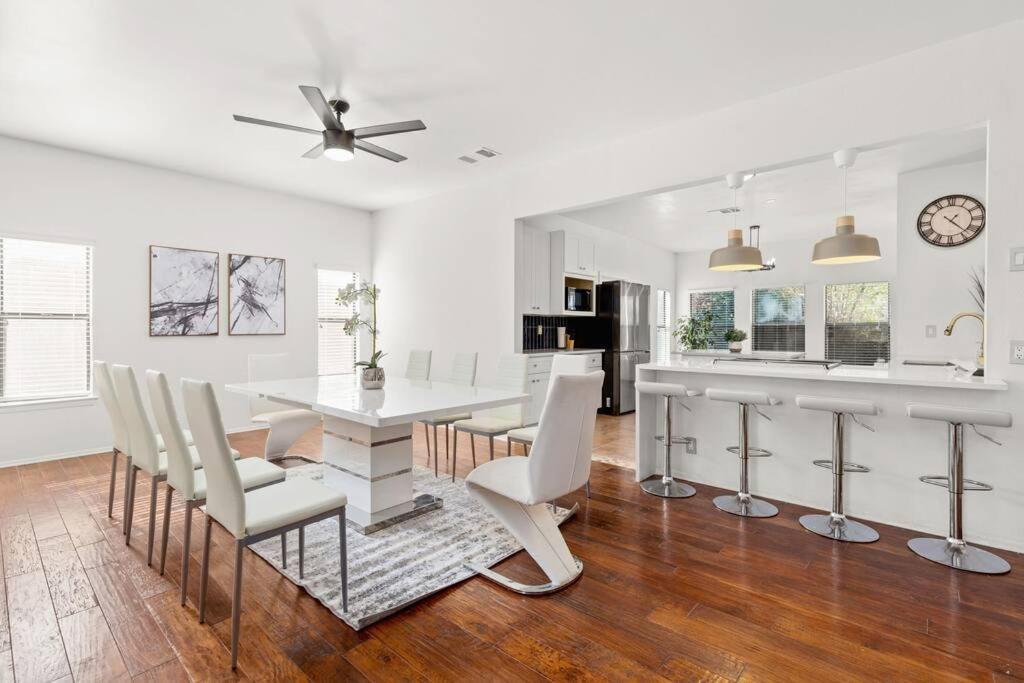 5 Bedrooms With Chefs Kitchen 2 Masters Room And Game Lounge San Antonio Kültér fotó