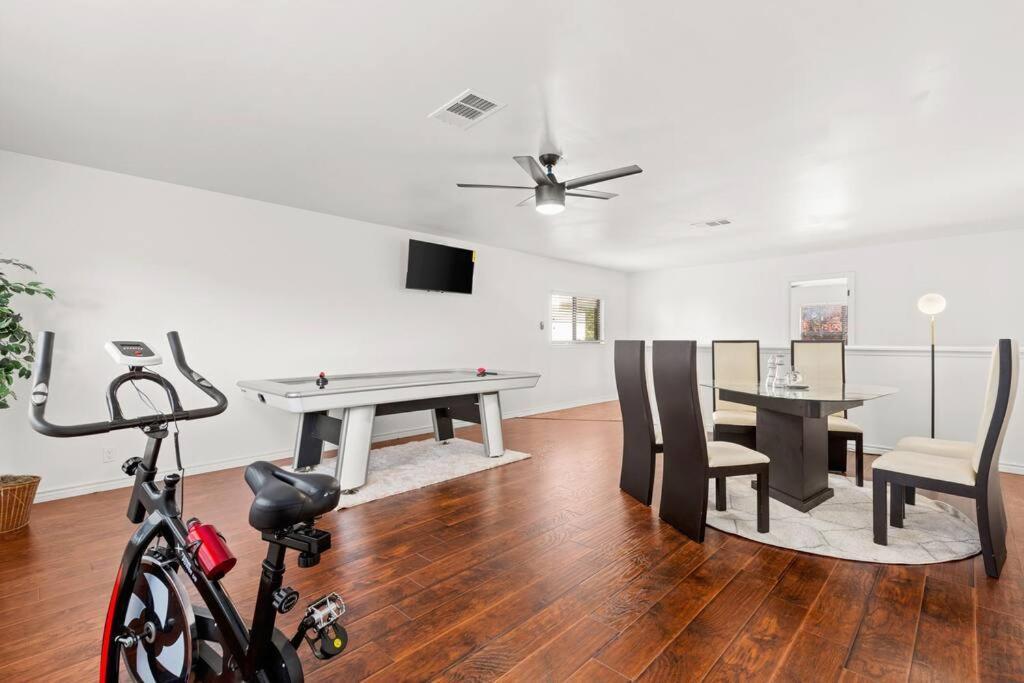 5 Bedrooms With Chefs Kitchen 2 Masters Room And Game Lounge San Antonio Kültér fotó